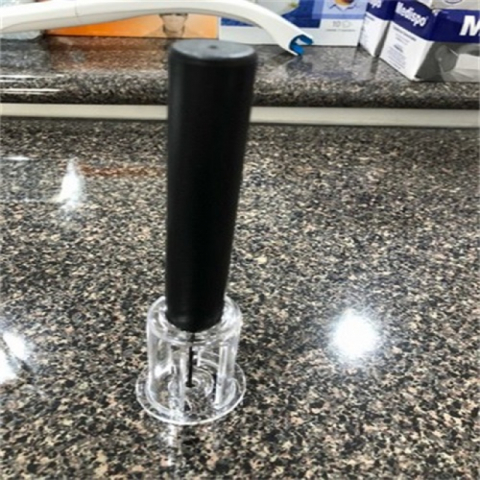 Intexca 气压泵开酒器